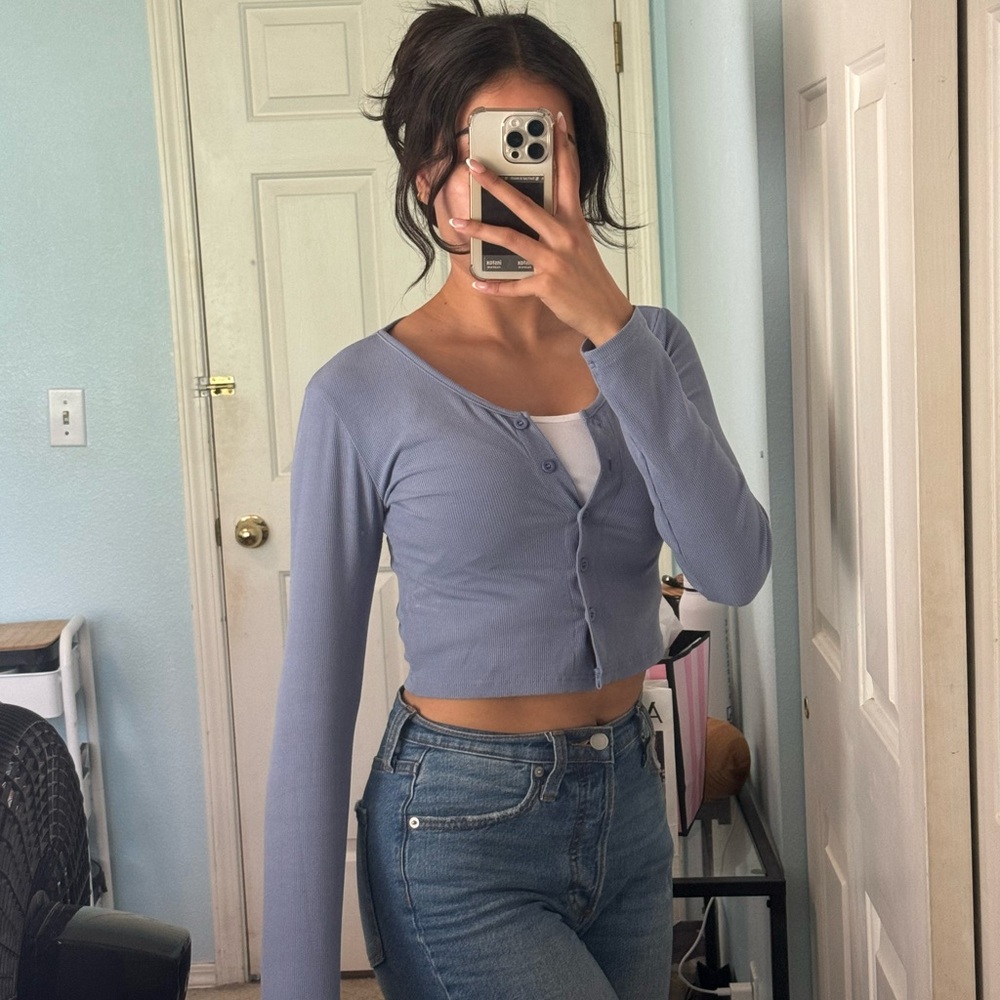 Light Blue Cropped Cardigan